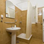 Lukrecia, For 9, Private Pool, Free Parking, 450 M From The Supetar