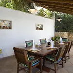 Lukrecia, For 9, Private Pool, Free Parking, 450 M From The Supetar