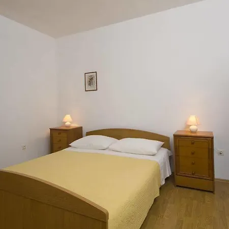 Villa Lukrecia - Stone With Pool & Sea Views I Supetar, Brac Supetar