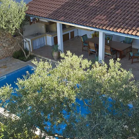 Lukrecia - Stone With Pool & Sea Views I Supetar, Brac *