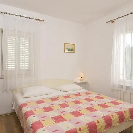 Villa Lukrecia - Stone With Pool & Sea Views I Supetar, Brac