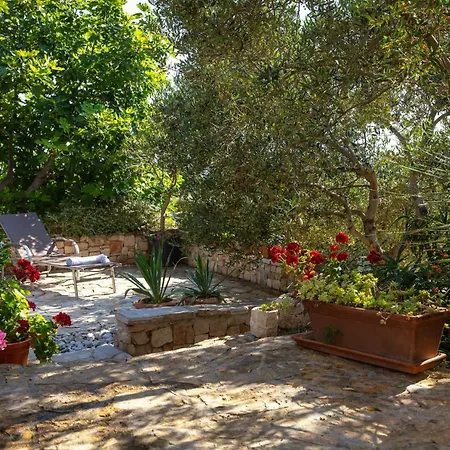 Villa Lukrecia, For 9, Private Pool, Free Parking, 450 M From The